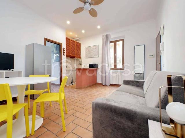Appartamento in affitto a Roma via Homs, Africano Villa Chigi