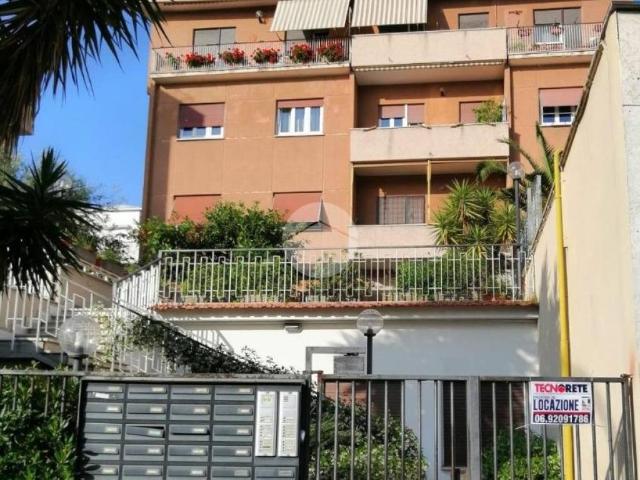 Appartamento in affitto a Roma via Laurentina, 615, non arredato/vuoto, cucina abitabile TrovaCasa