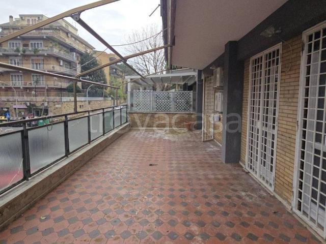 Appartamento in affitto a Roma via Leonardo Greppi, terrazzo, parzialmente arredato, ristrutturato TrovaCasa