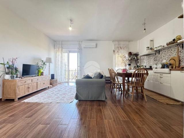 Appartamento in affitto a Roma via paolo renzi, 133, arredato, terrazzo, ristrutturato TrovaCasa
