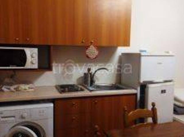 Appartamento in affitto a Roma via Parigi, arredato, terrazzo, ristrutturato TrovaCasa