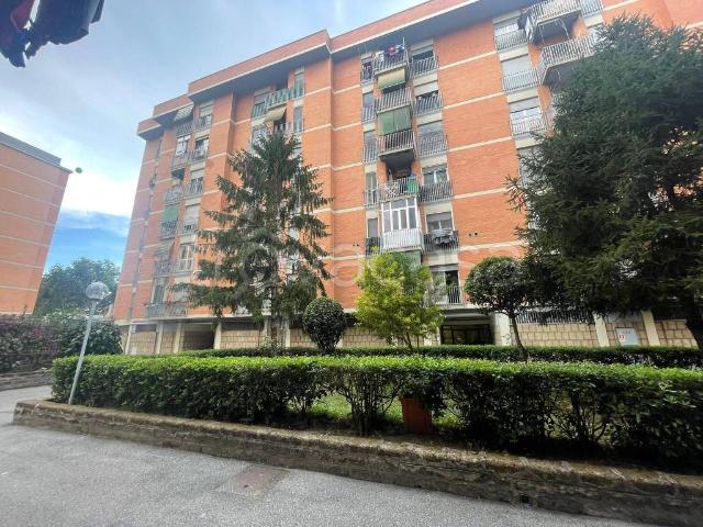 Appartamento in affitto a Roma via Pescaglia, 9, parzialmente arredato, riscaldamento centralizzato, lavastoviglie TrovaCasa