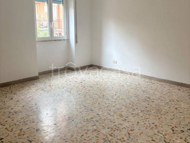 Appartamento in affitto a Roma via Pergine Valdarno, non arredato/vuoto, riscaldamento autonomo, libero subito TrovaCasa