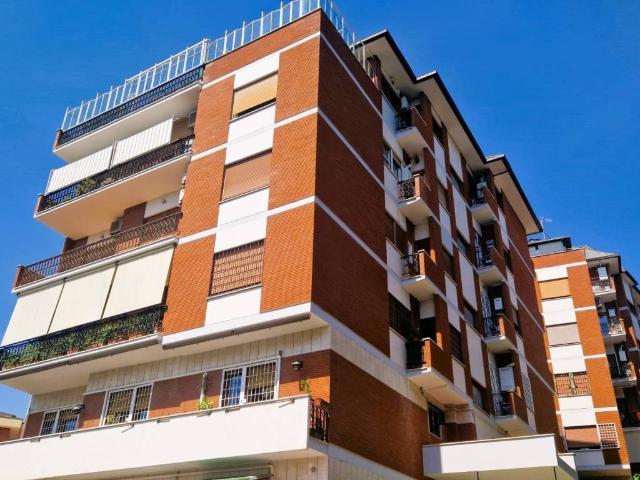 Appartamento in affitto a Roma via Pio VIII, terrazzo, parzialmente arredato, ascensore TrovaCasa