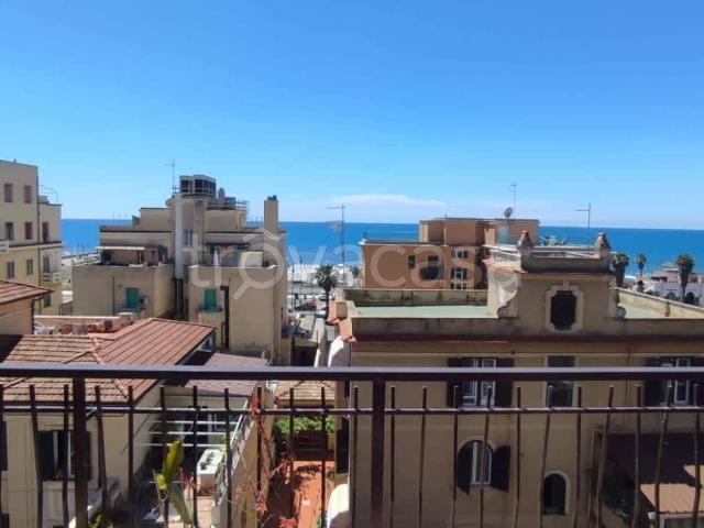 Appartamento in affitto a Roma via Rutilio Namaziano, arredato, terrazzo, fronte mare TrovaCasa