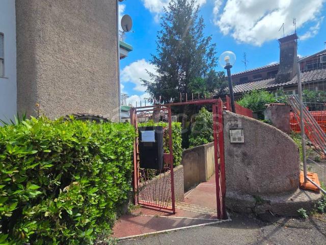 Appartamento in affitto a Roma via Raffaele Stasi, arredato, ristrutturato, veranda TrovaCasa