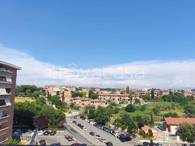 Appartamento in affitto a Roma via Roberto Ago, 36, box, terrazzo, luminoso TrovaCasa