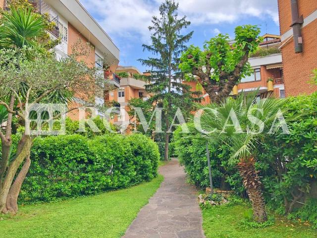 Appartamento in affitto a Roma via San Lucio, arredato, ristrutturato, giardino condominiale TrovaCasa