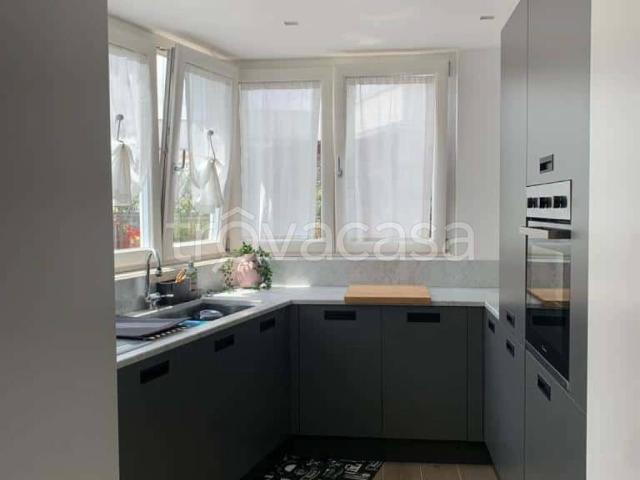 Appartamento in affitto a Roma via Silvestri, arredato, box, terrazzo TrovaCasa