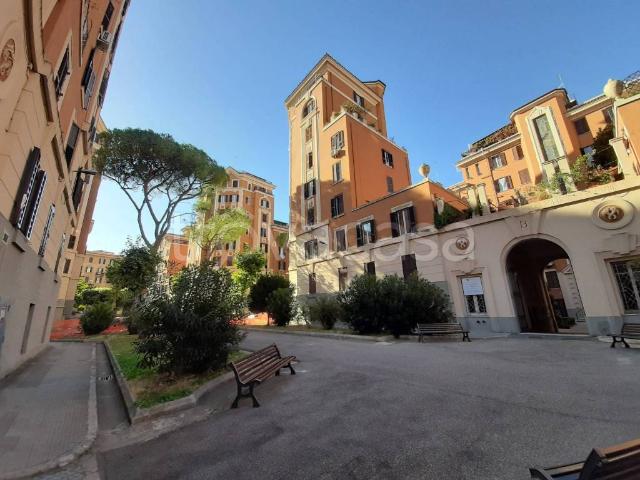 Appartamento in affitto a Roma via Taranto, 95, arredato, luminoso, angolo cottura TrovaCasa