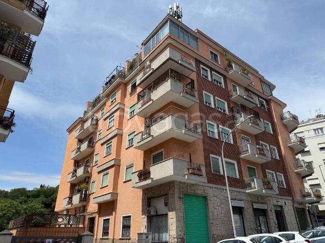 Appartamento in affitto a Roma via Teulada, arredato, buono stato, contesto signorile TrovaCasa