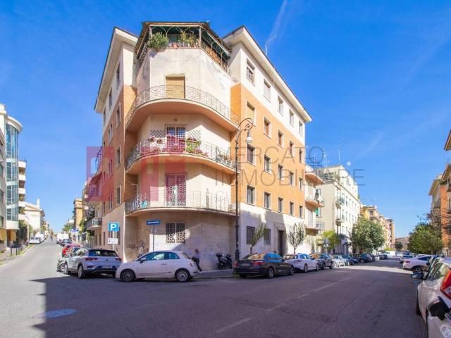 Appartamento in affitto a Roma via Tolmino, arredato, box, ascensore TrovaCasa