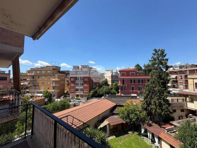 Appartamento in affitto a Roma via Trionfale, arredato, terrazzo, riscaldamento autonomo TrovaCasa