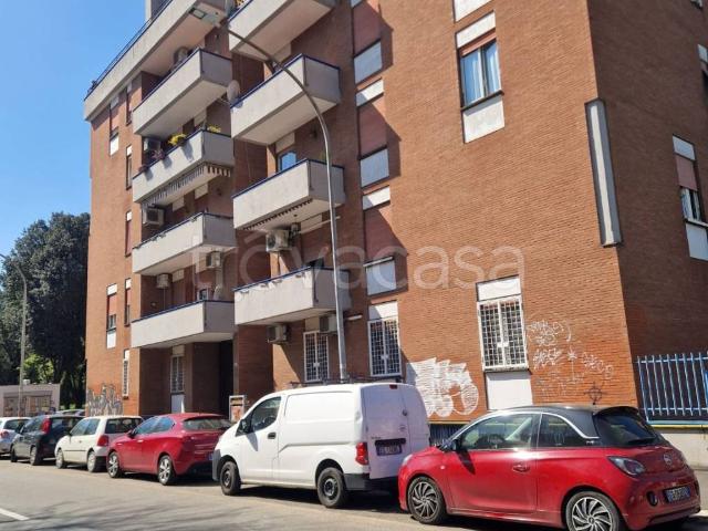 Appartamento in affitto a Roma via Ugo Ojetti, box, parzialmente arredato, ascensore TrovaCasa