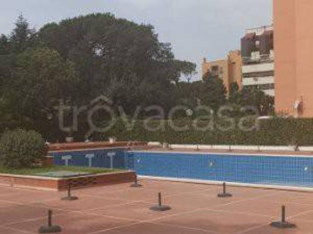 Appartamento in affitto a Roma via Valentino Mazzola, arredato, giardino, terrazzo TrovaCasa
