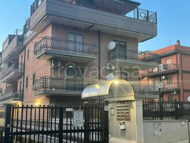 Appartamento in affitto a Roma via Valerico Laccetti, 33, arredato, terrazzo, posto auto coperto TrovaCasa