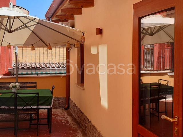 Appartamento in affitto a Roma via Villa San Giovanni, ristrutturato TrovaCasa