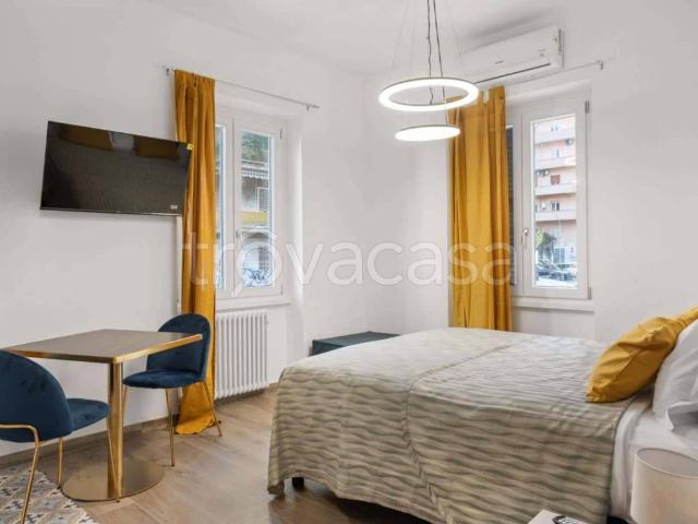 Appartamento in affitto a Roma via Volterra, arredato, luminoso TrovaCasa