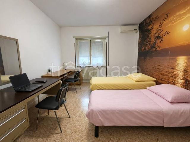 Appartamento in affitto a Roma viale Amelia, arredato, terrazzo, balcone TrovaCasa