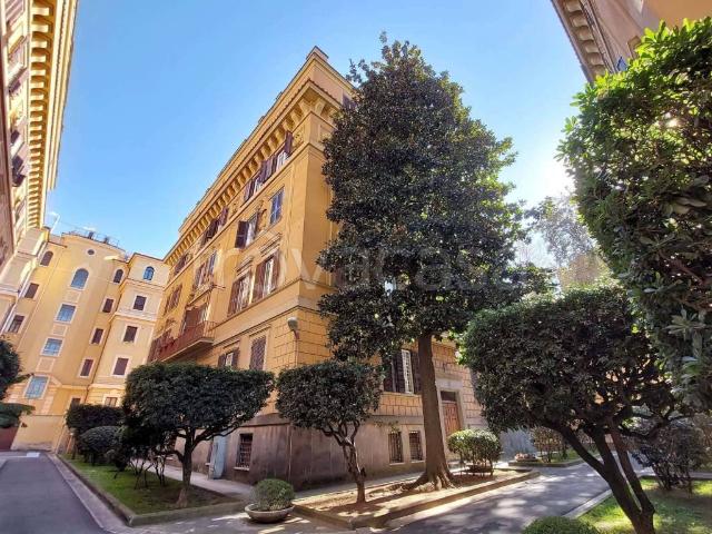 Appartamento in affitto a Roma viale Bruno Buozzi, arredato, giardino, ascensore TrovaCasa