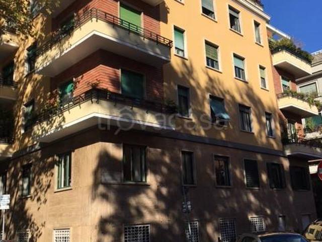 Appartamento in affitto a Roma viale Gorizia, arredato, servizio di portineria, cucina abitabile TrovaCasa