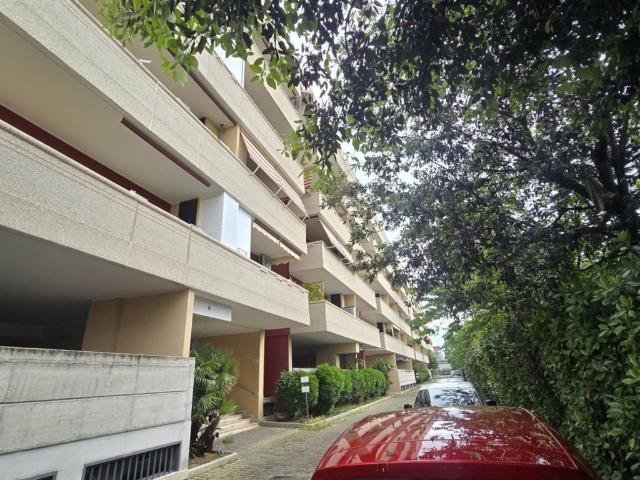 Appartamento in affitto a Roma viale giorgio de chirico 135, arredato, ascensore, libero subito TrovaCasa
