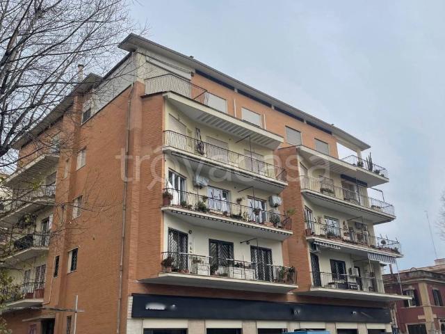 Appartamento in affitto a Roma viale della Marina, 9, arredato, veranda, balcone TrovaCasa