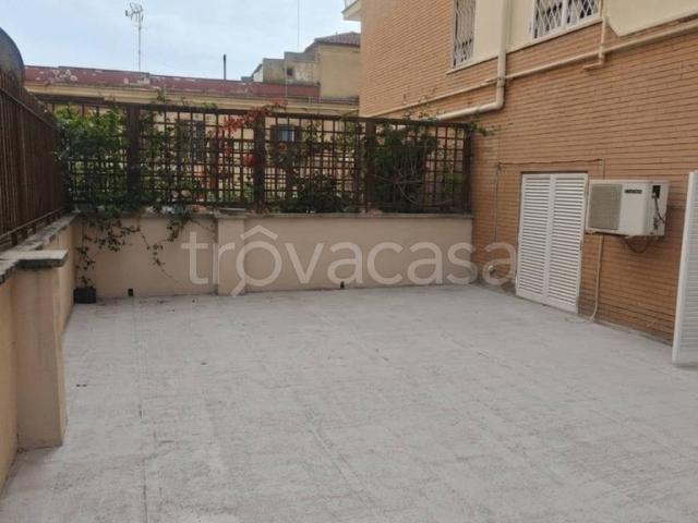 Appartamento in in affitto da privato a Roma viale della Marina, 9, da privato, luminoso, studio TrovaCasa