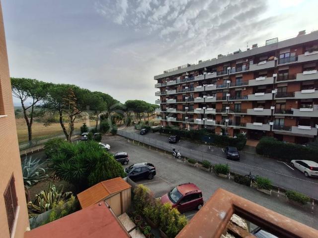 Appartamento in affitto a Roma viale della Torre di Pratolungo, arredato, balcone TrovaCasa