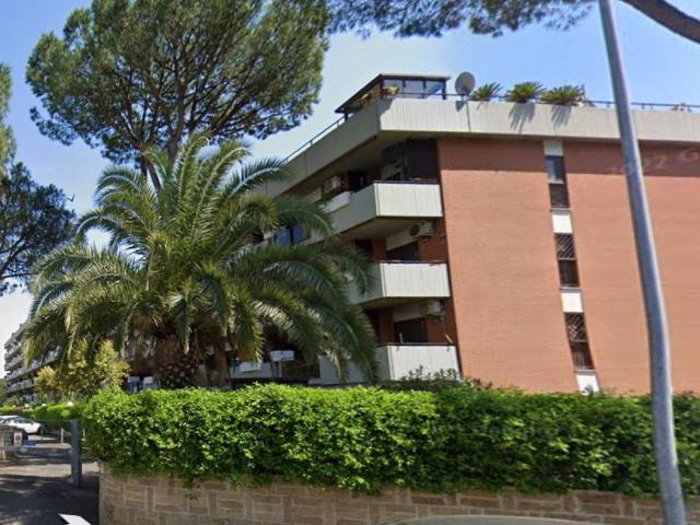 Appartamento in affitto a Roma viale della Torre di Pratolungo, arredato, posto auto, terrazzo TrovaCasa