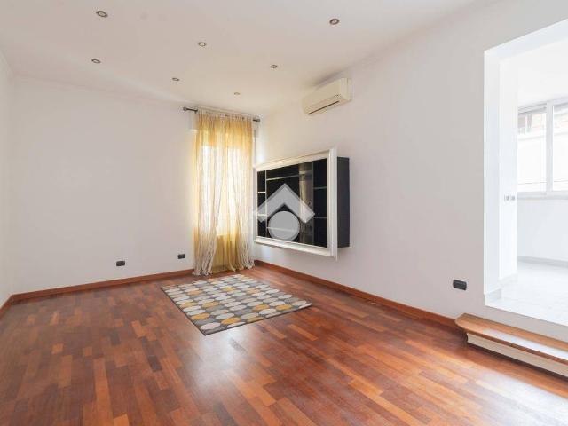 Appartamento in affitto a Roma viale delle Medaglie d'Oro, 38, terrazzo, parzialmente arredato, ascensore TrovaCasa