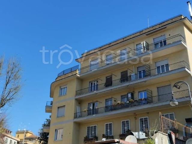 Appartamento in affitto a Roma viale delle Medaglie d'Oro, non arredato/vuoto, terrazzo, riscaldamento autonomo TrovaCasa