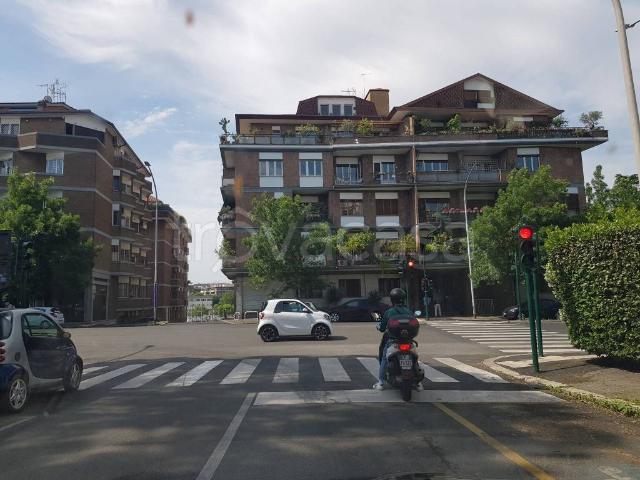 Appartamento in affitto a Roma viale Marco Polo, parzialmente arredato, ascensore, doppia esposizione TrovaCasa