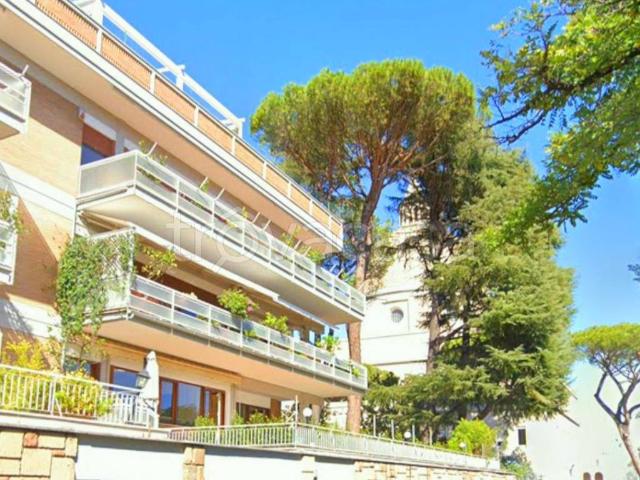 Appartamento in affitto a Roma viale Santi Pietro e Paolo, arredato, giardino privato, ristrutturato TrovaCasa