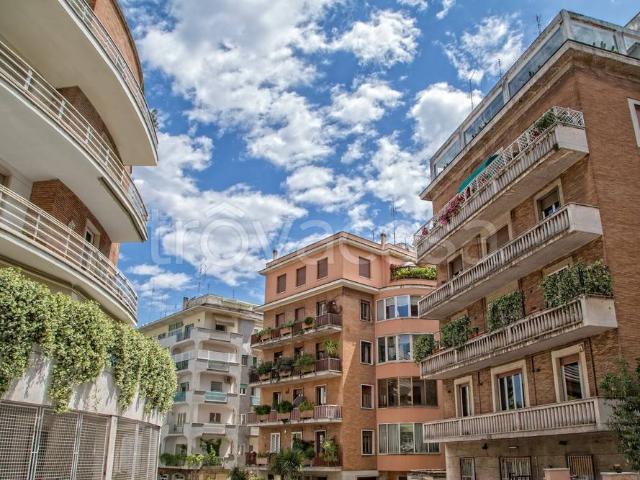 Appartamento in affitto a Roma viale Parioli, riscaldamento autonomo, immobile di prestigio, vista aperta TrovaCasa