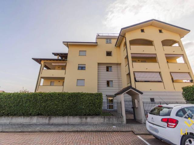 Appartamento in affitto a Romentino NO