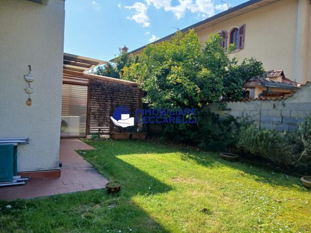 Appartamento in affitto a Ronchi Massa