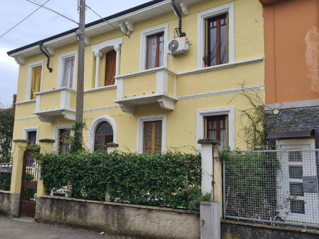 Appartamento in affitto a Rosate MI
