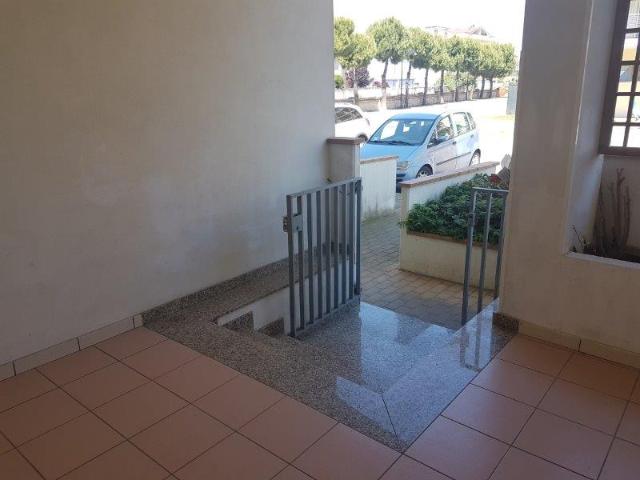 APPARTAMENTO in AFFITTO a ROSETO DEGLI ABRUZZI LUNGOMARE di 3 vani
