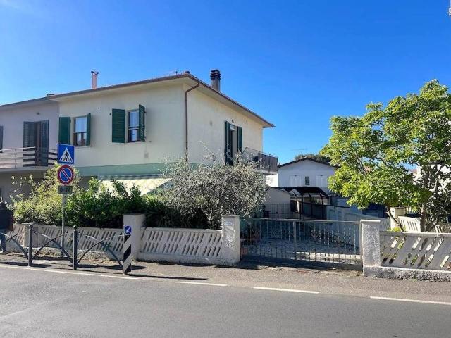 Appartamento in affitto a Rosignano Marittimo