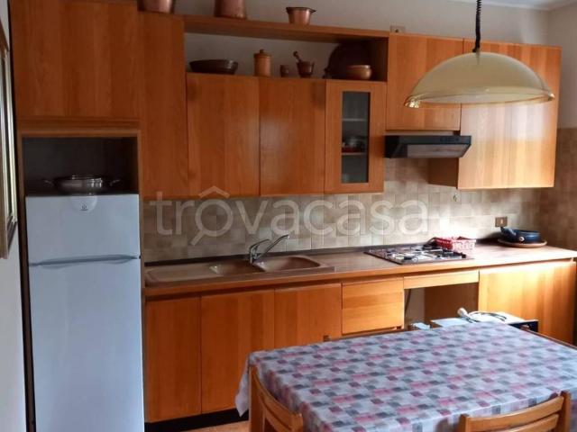 Appartamento in affitto a Rota d'Imagna via Roma, parzialmente arredato, balcone, cucina abitabile TrovaCasa