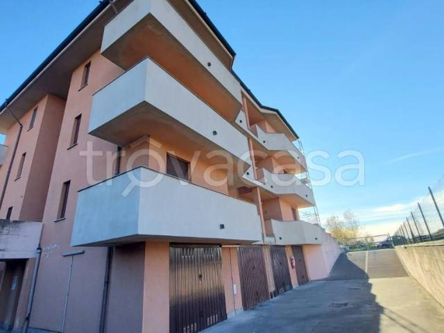 Appartamento in affitto a Turate
