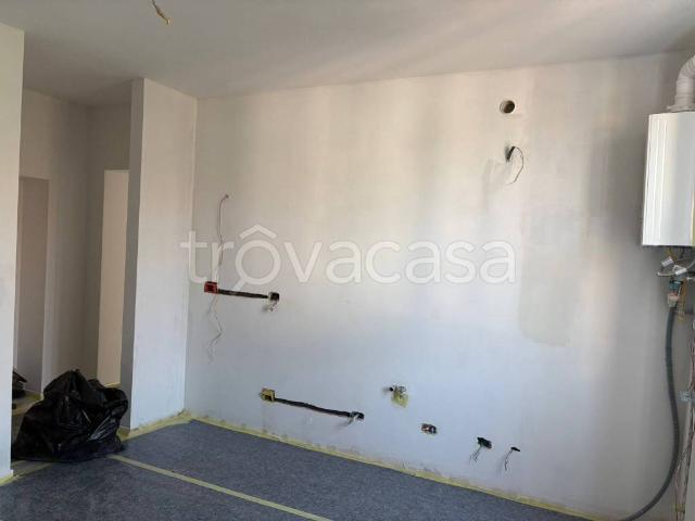 Appartamento in affitto a Rovellasca via Roma, 47, centrale, cucina a vista TrovaCasa