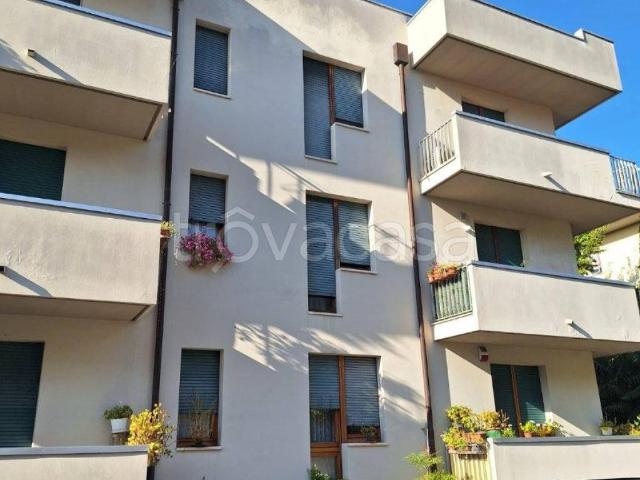 Appartamento in affitto a Rovigo piazza San Bartolomeo, arredato, box, terrazzo TrovaCasa