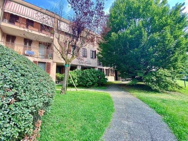 Appartamento in affitto a Rozzano MI