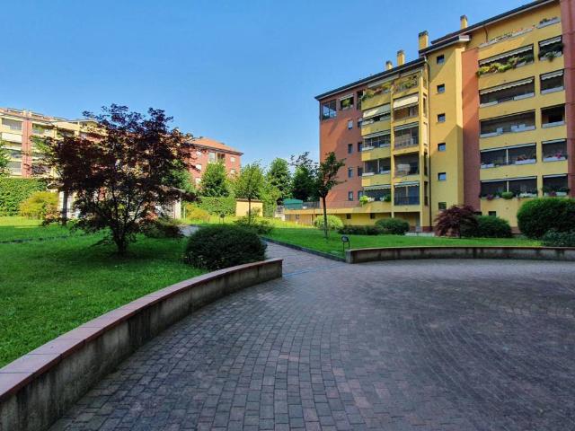 Appartamento in affitto a Rozzano MI
