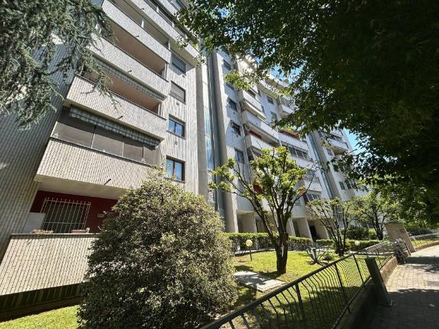 Appartamento in affitto a Rozzano MI