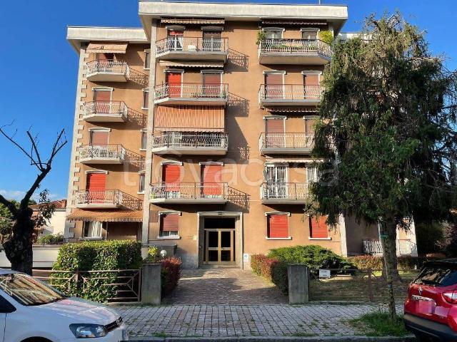 Appartamento in affitto a Rozzano via Giacomo Matteotti, arredato, box, terrazzo TrovaCasa