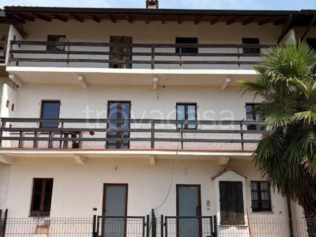 Appartamento in affitto a Suno via Bogogno, arredato, giardino privato, balcone TrovaCasa
