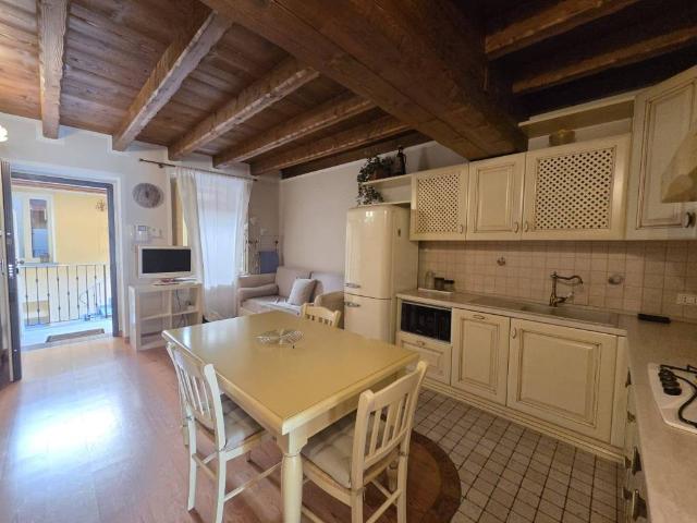Appartamento in affitto a Salò BS